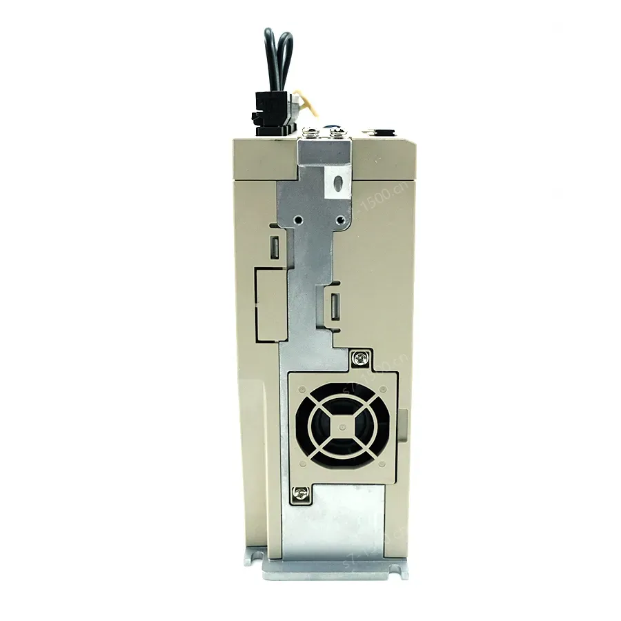 Brand New and Genuine with Good Quality Brake Control Board YASKAWA SGD7S-7R6A00A002 for Industrial Machine