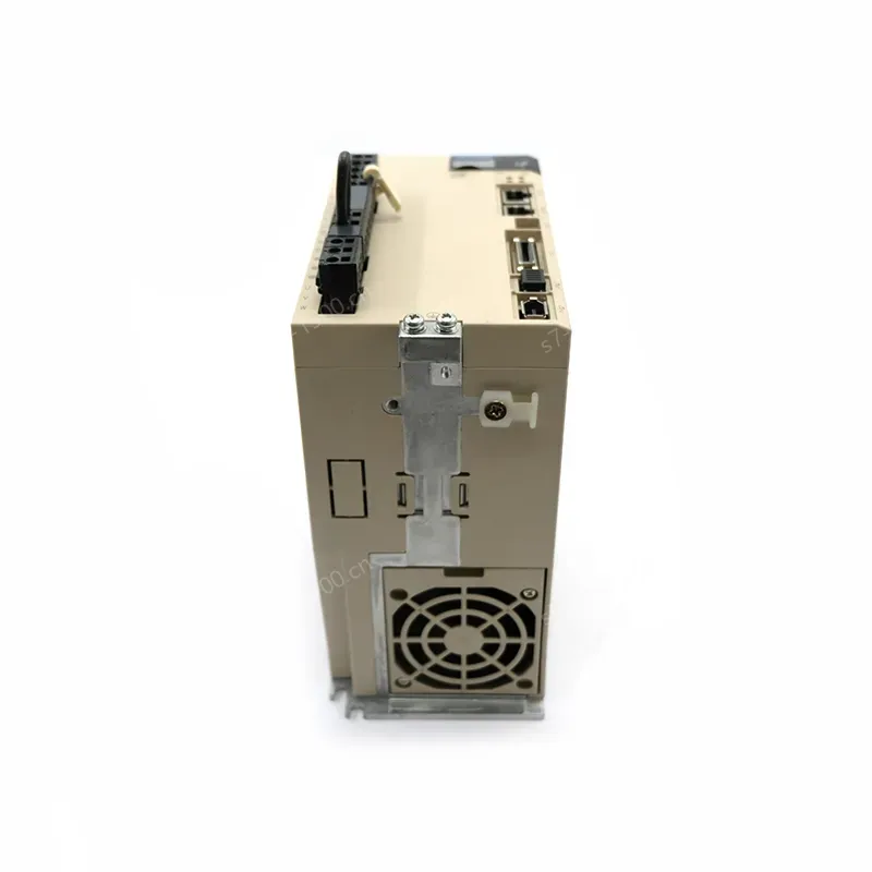Brand New and Genuine with Good Quality Brake Control Board YASKAWA SGD7S-120AA0AY0512A for Industrial Machine