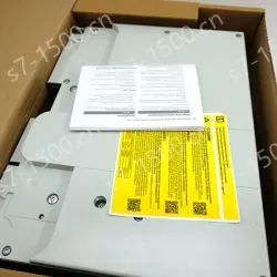 Original New Lenze 9400 Vector Frequency Inverter 0.75KW E94AMHE0324 Servo Drive