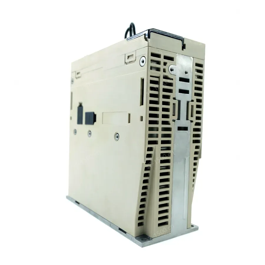 Brand New and Genuine with Good Quality Brake Control Board YASKAWA SGD7S-7R6A00A002 for Industrial Machine